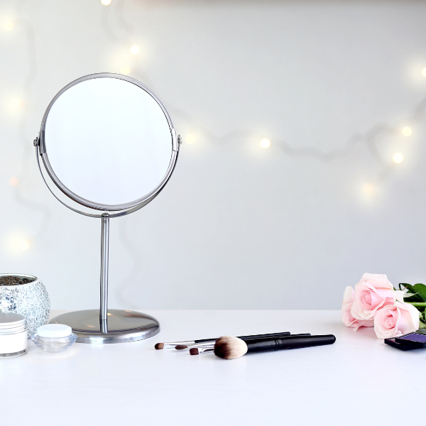 Oglinzi cosmetice