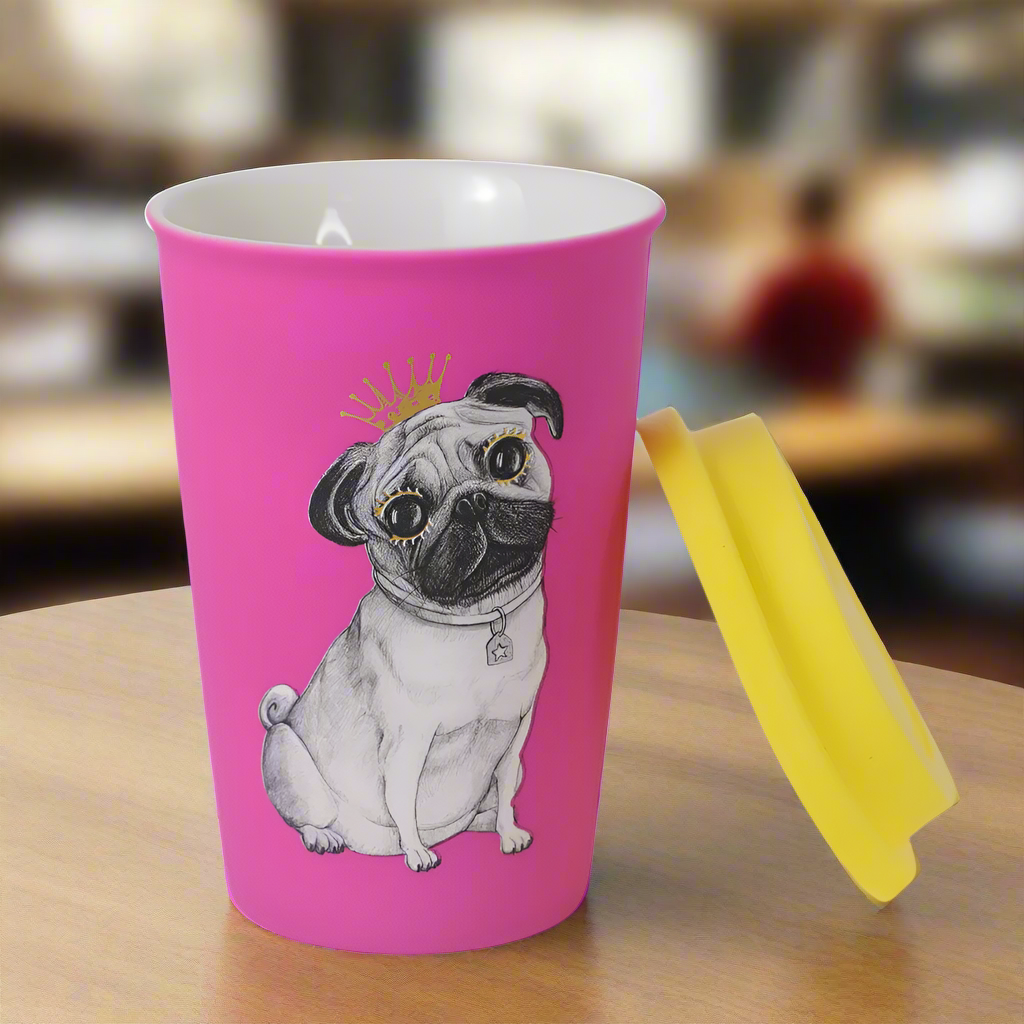 Pahar Cu Capac Detasabil Cu Imprimeu "Caine Pug cu Coroana"