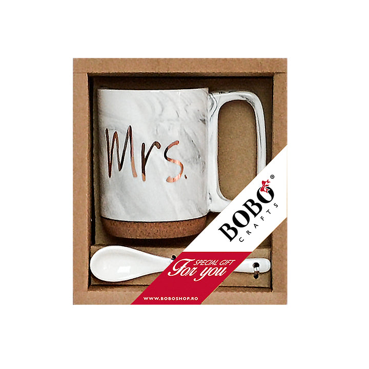Set Cana Portelan cu Lingurita, mesaj "Mrs."