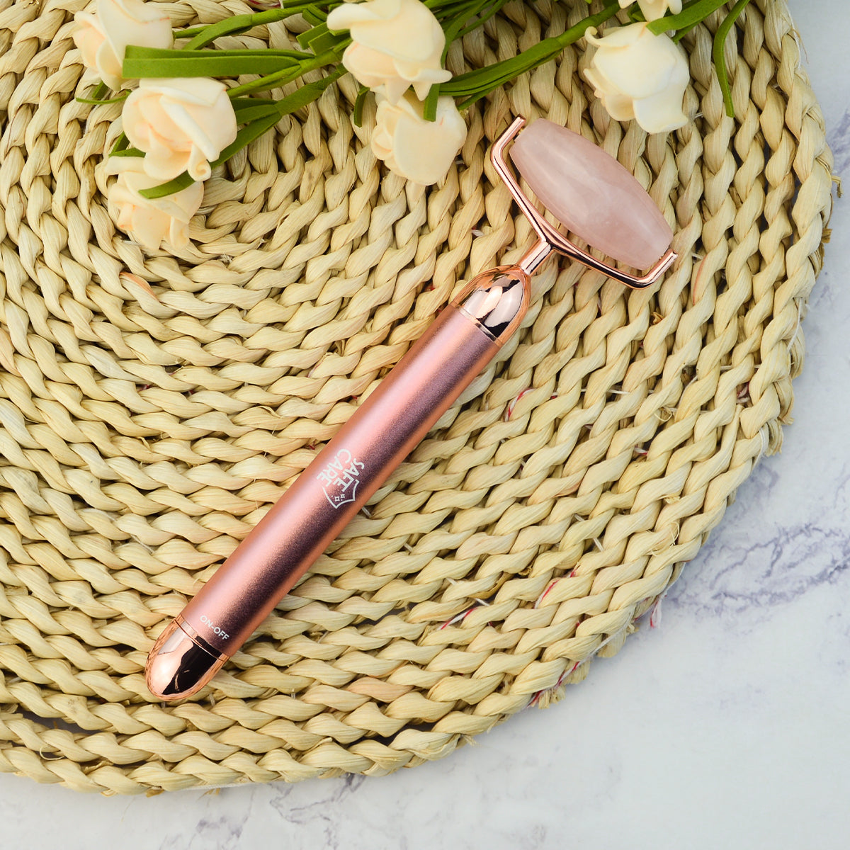 Dispozitiv pentru Masajul Fetei cu Vibratii, din Cuart Roz