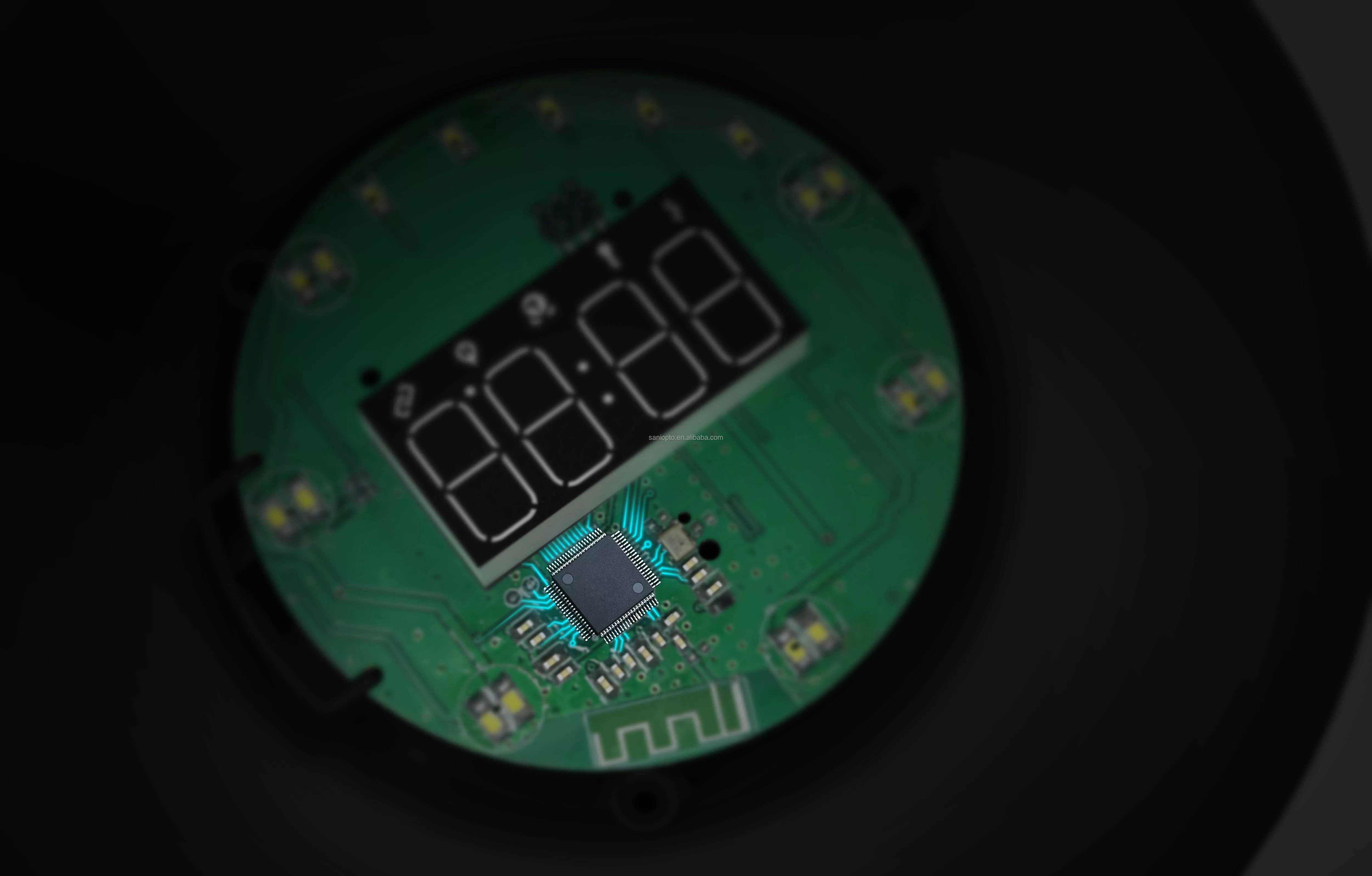 Lampa LED de Birou din Lemn de Cires, cu Incarcator Wireless si Boxa Bluetooth