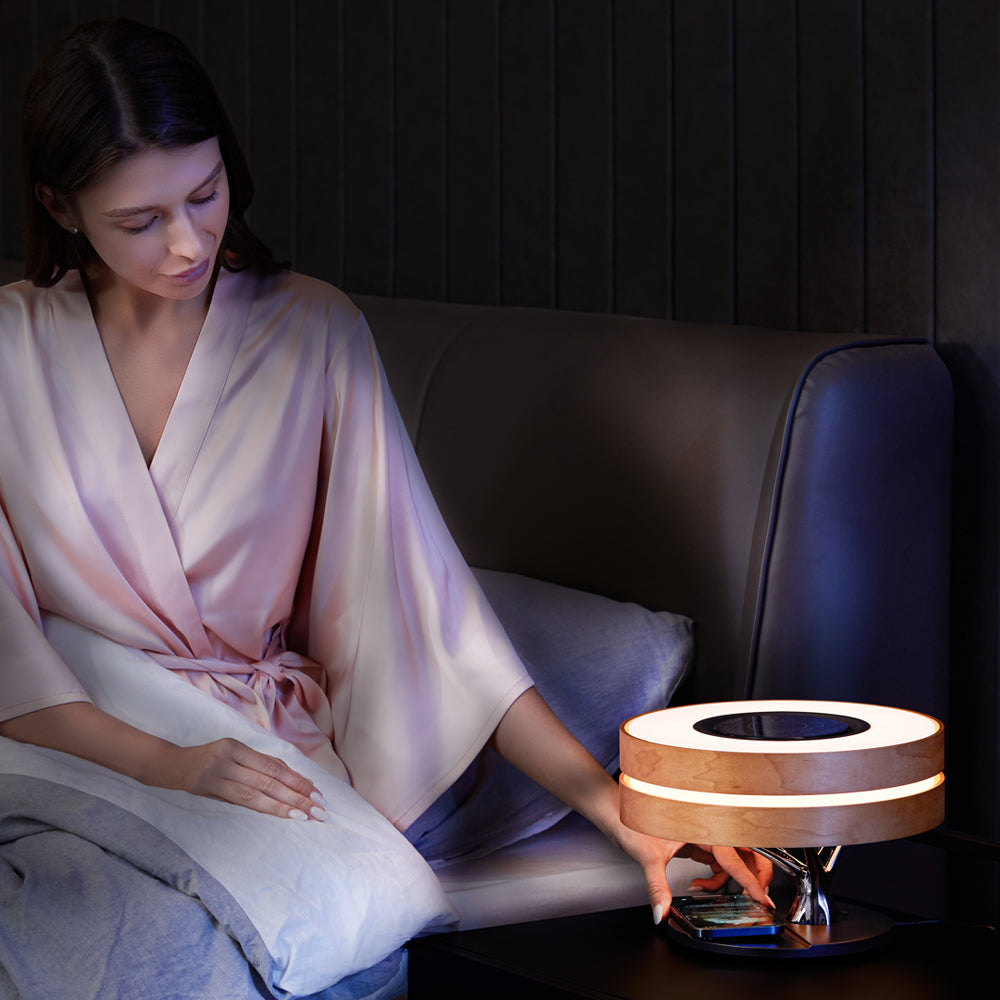 Lampa LED de Birou din Lemn de Cires, cu Incarcator Wireless si Boxa Bluetooth