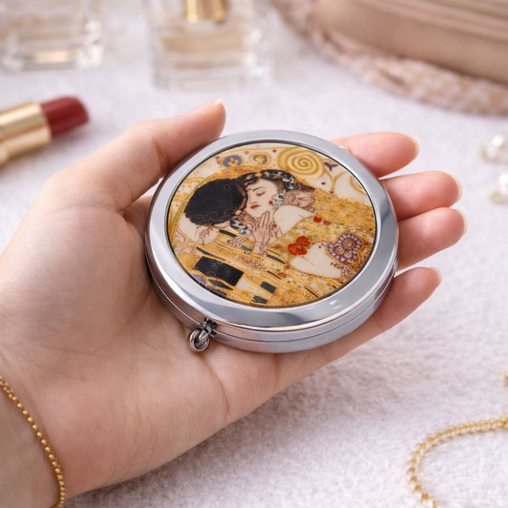 Oglinda Cosmetica De Poseta Gustav Klimt, Model The Kiss