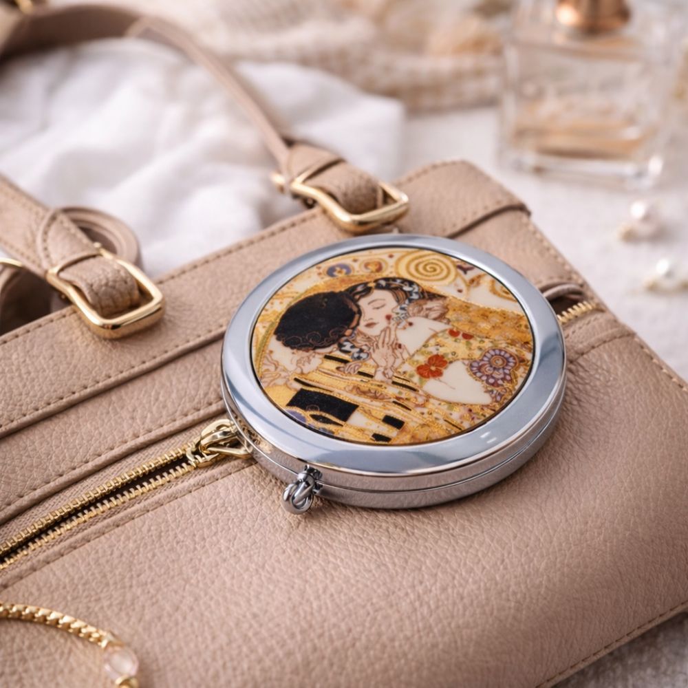 Oglinda Cosmetica De Poseta Gustav Klimt, Model The Kiss