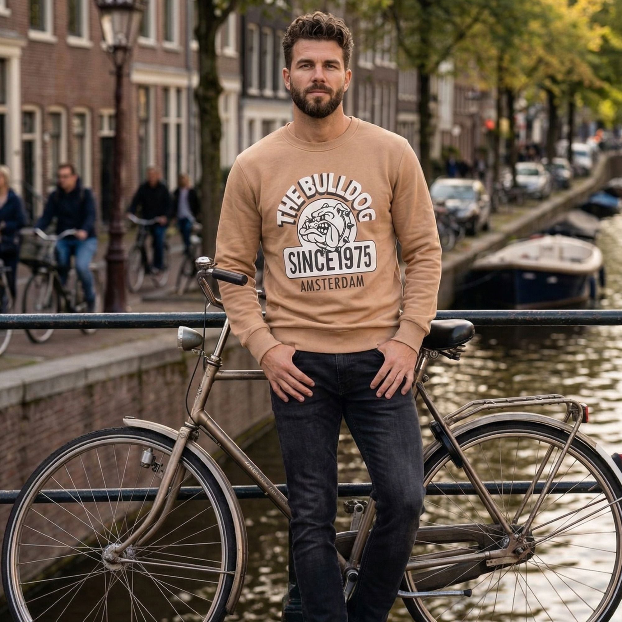 Bluza The Bulldog Amsterdam maro, marimea L, imagine lifestyle