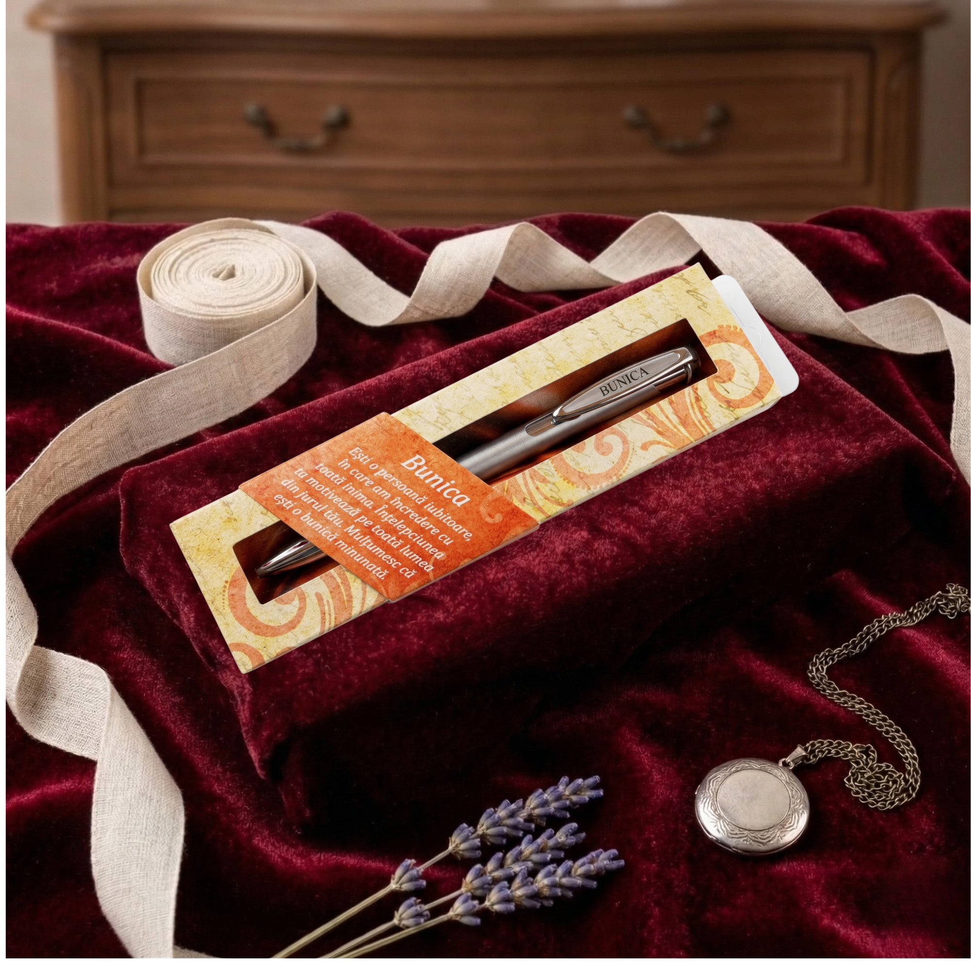 Pix personalizat in cutie cu mesaj "Bunica"